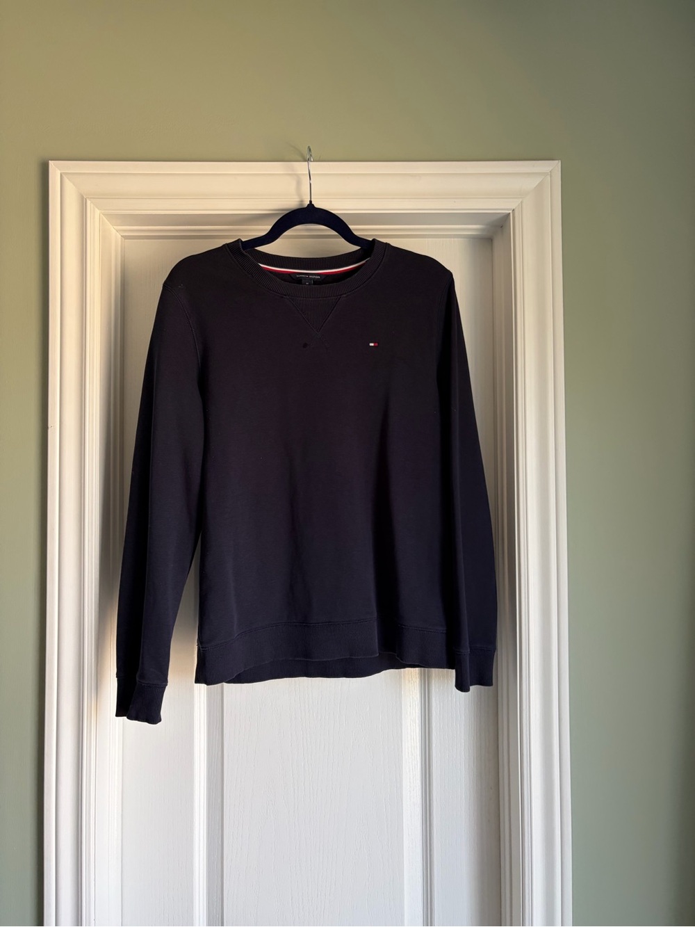 Women’s Tommy Hilfiger Navy Blue Crewneck Sweatshirt - Size M